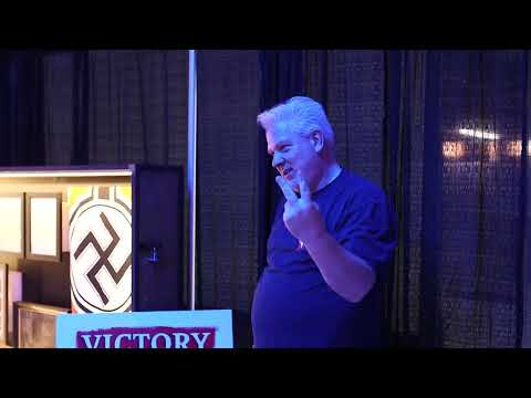 Video of Glenn Beck presenting the 'Victory' art print of Winston Churchill